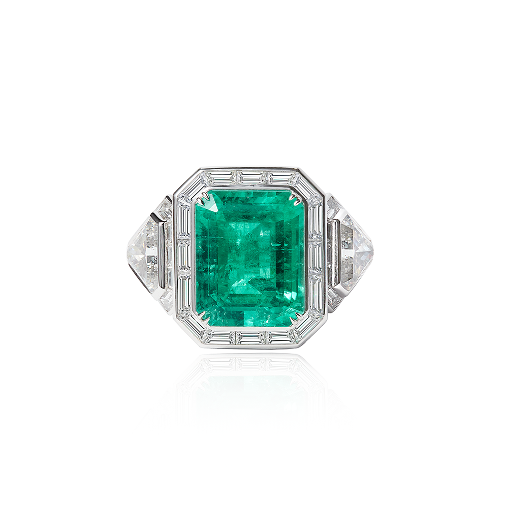 Drama Deco Emerald Ring