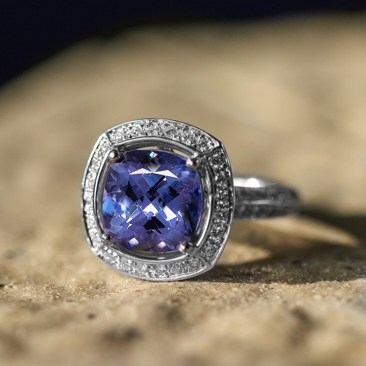 B.P de Silva Jewellers | Padparadscha Singapore | Singapore Sapphire Specialist | Engagement Rings Singapore | Bespoke Engagement Rings Singapore | Sapphires Ring Singapore | Customised Jewellery Singapore | Heirloom Jewellery Singapore | Tanzanite Ring | Custom wedding jewellery | Private Jeweller Singapore