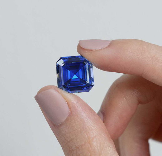 All About Blue Sapphires: Their Meaning, Properties and Care Tips