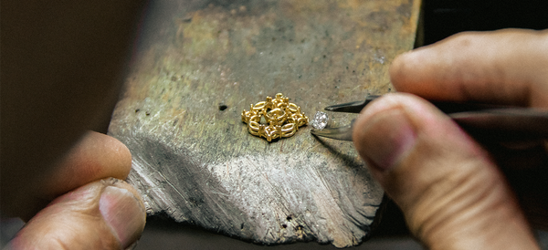 At the Craftsman's Bench: Jewellery Finishes