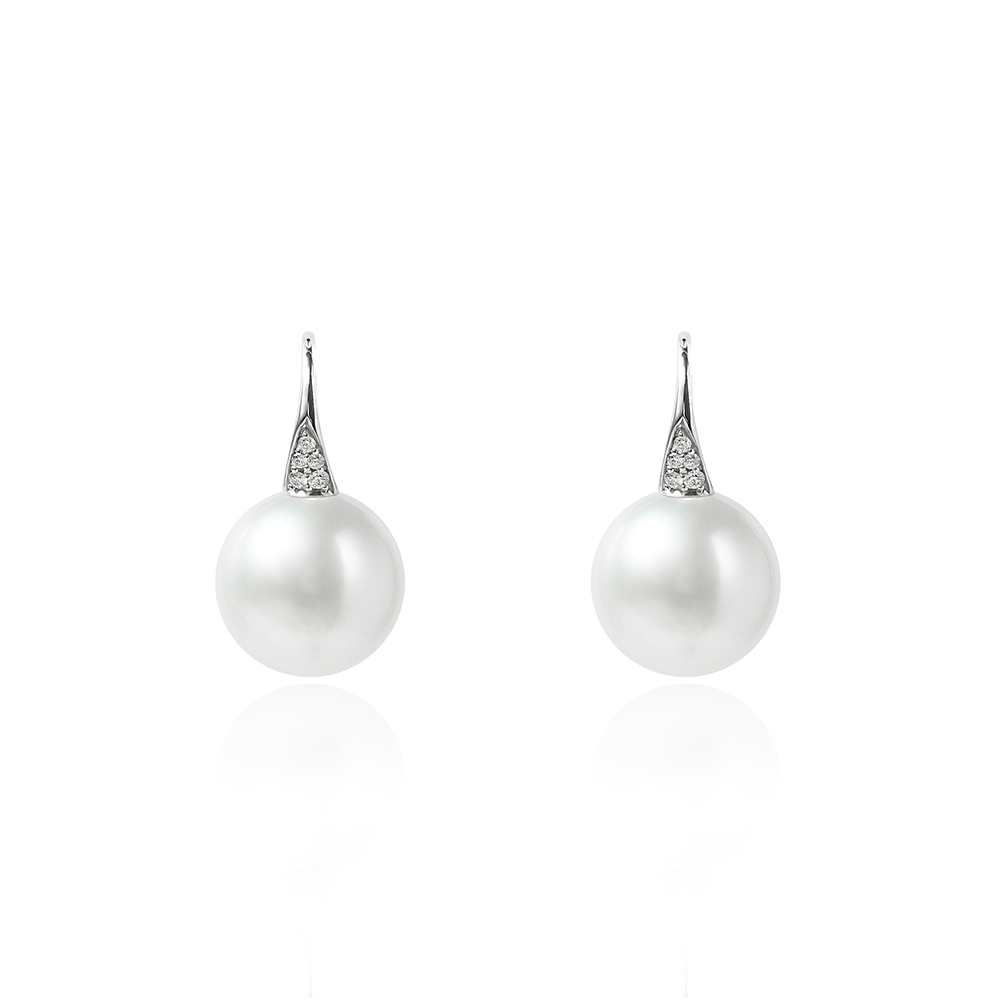 Dainty Dew Pearl Earrings