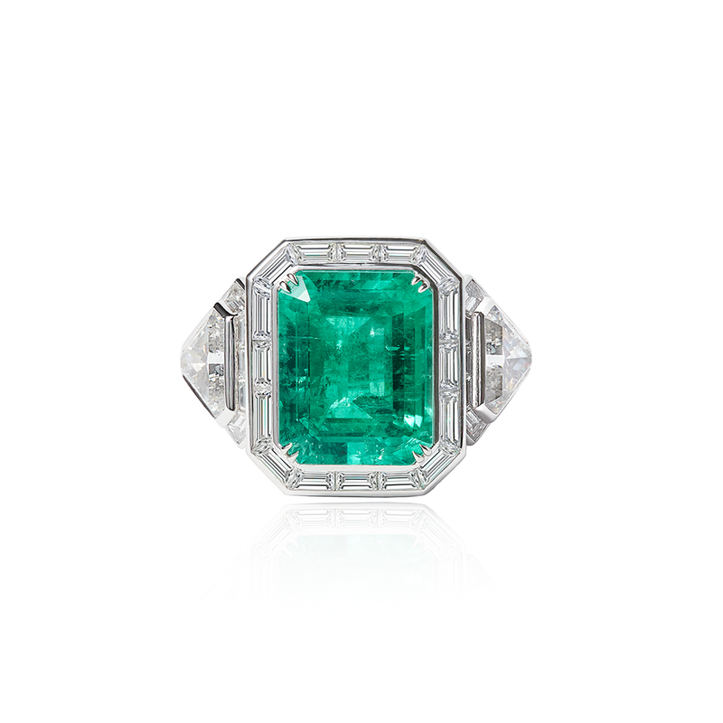 Drama Deco Emerald Ring